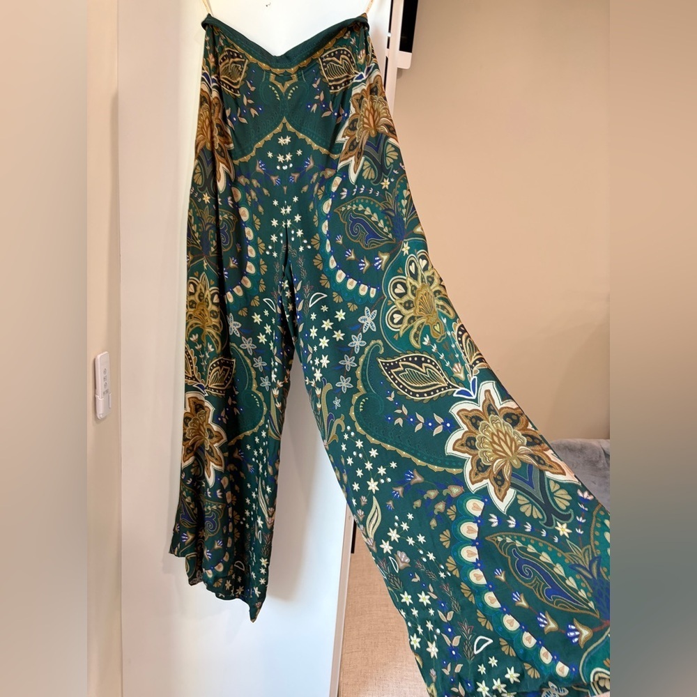 Farm Rio: Black Jaipur Lenzing Viscose Flare Pants - Picture 9 of 13